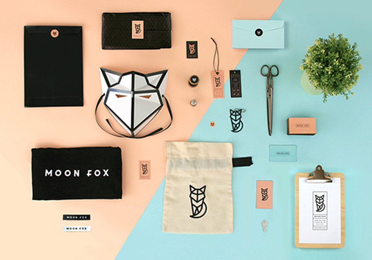 Moon Fox服裝品牌形象設計