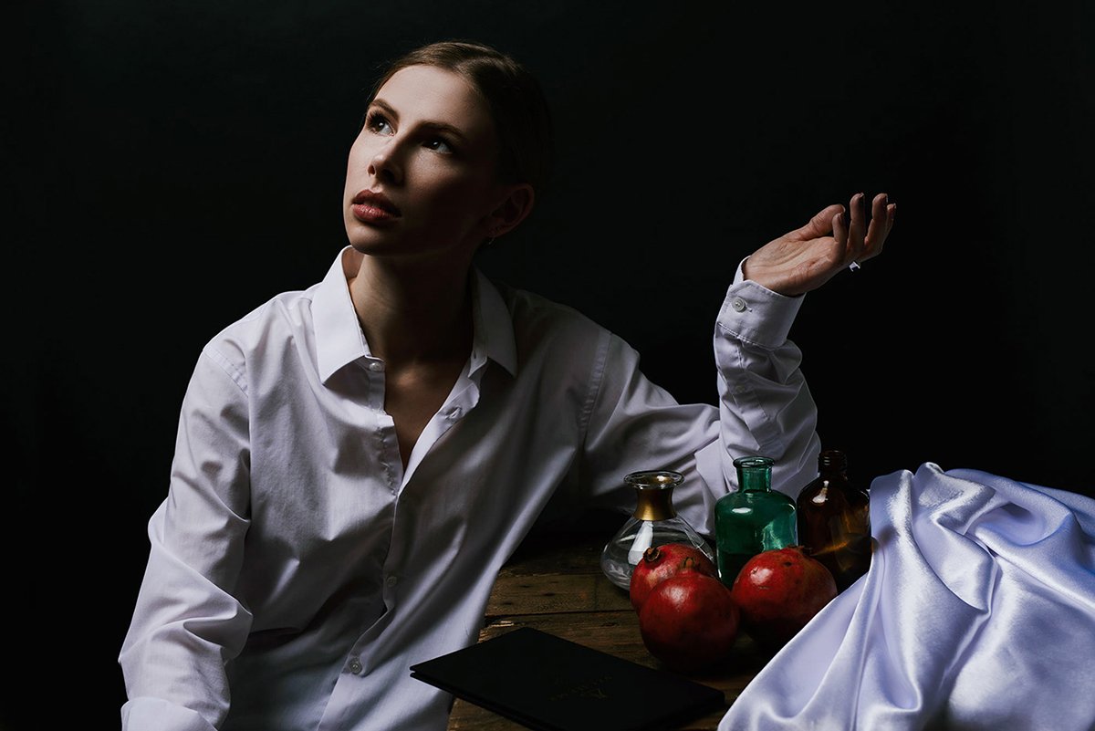 Alchemy Bar雞尾酒酒吧品牌設(shè)計(jì)欣賞,酒吧品牌設(shè)計(jì)，餐飲品牌設(shè)計(jì)，酒吧空間設(shè)計(jì)，酒吧品牌策劃，酒吧品牌全案策劃，餐飲品牌策劃，深圳品牌設(shè)計(jì)，深圳品牌策劃，深圳品牌全案策劃，深圳品牌形象塑造，深圳包裝設(shè)計(jì)，深圳空間設(shè)計(jì)，左右格局