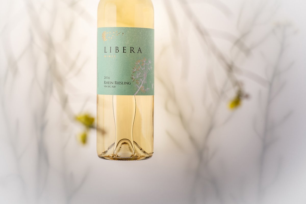 Libera餐食葡萄酒品牌包裝設(shè)計(jì)&mdash;&mdash;創(chuàng)新品牌營(yíng)銷的必要性，餐飲品牌設(shè)計(jì)，品牌形象整合，品牌包裝設(shè)計(jì)，餐飲品牌視覺(jué)設(shè)計(jì)，餐飲品牌營(yíng)銷，品牌戰(zhàn)略定位，品牌設(shè)計(jì)公司，深圳品牌策劃，深圳品牌設(shè)計(jì)，左右格局