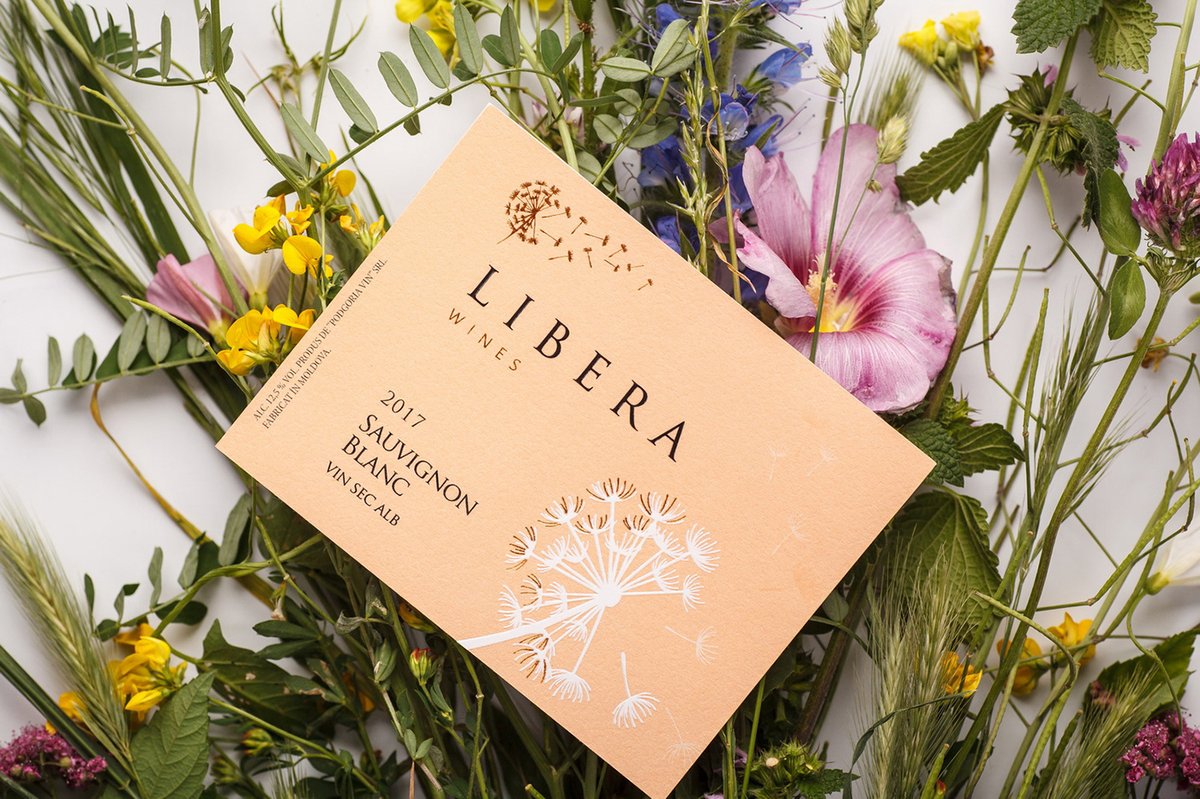 Libera餐食葡萄酒品牌包裝設(shè)計(jì)&mdash;&mdash;創(chuàng)新品牌營(yíng)銷的必要性，餐飲品牌設(shè)計(jì)，品牌形象整合，品牌包裝設(shè)計(jì)，餐飲品牌視覺(jué)設(shè)計(jì)，餐飲品牌營(yíng)銷，品牌戰(zhàn)略定位，品牌設(shè)計(jì)公司，深圳品牌策劃，深圳品牌設(shè)計(jì)，左右格局