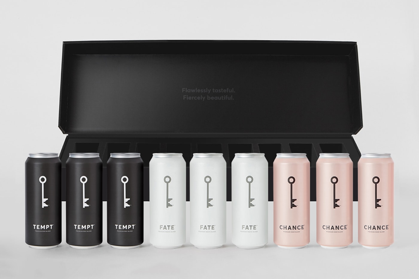 WineSociety優(yōu)質(zhì)葡萄酒品牌戰(zhàn)略定位和品牌策劃，餐飲品牌策劃，餐飲品牌設(shè)計，品牌設(shè)計公司，深圳品牌設(shè)計，左右格局